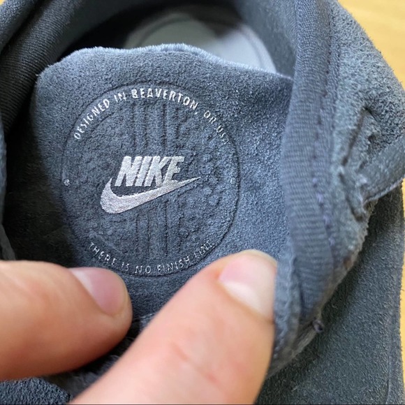 NIKE Suede Low Top LD Runner - Picture 6 of 9